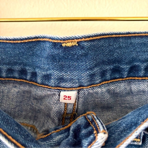 levi’s denim mini skirt with raw hem - Picture 3 of 3